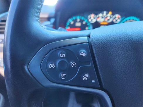 Used 2020 Chevrolet Suburban Premier image 16