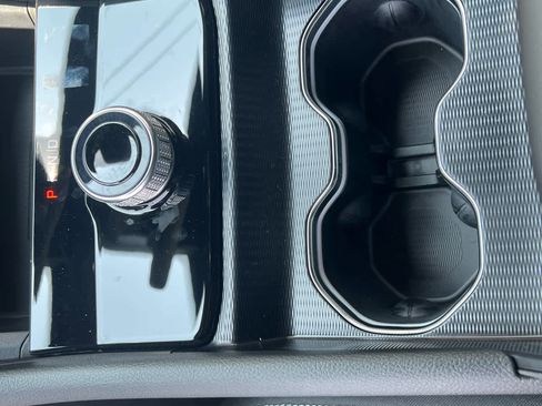 New 2025 Jeep Grand Cherokee Laredo w/ Luxury Tech Group I image 33