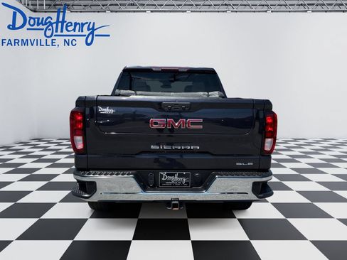 Used 2022 GMC Sierra 1500 SLE AWD/4WD image 4