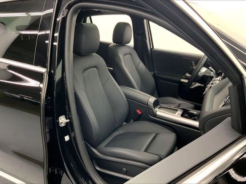 Used 2026 Mercedes-Benz GLA 250 image 11