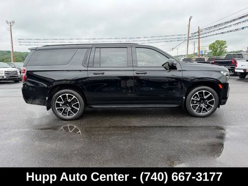 Used 2022 Chevrolet Suburban RST w/ Luxury Package AWD/4WD image 27