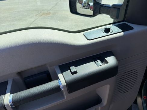 Used 2009 Ford F350 XL AWD/4WD image 11