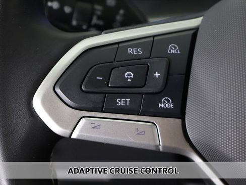 Used 2025 Volkswagen Tiguan S AWD/4WD image 3
