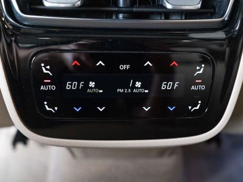 Certified 2023 Mercedes-Benz EQS 580 4MATIC SUV image 36