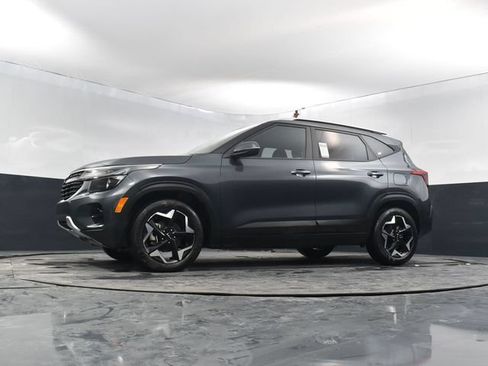 Used 2025 Kia Seltos S FWD image 46