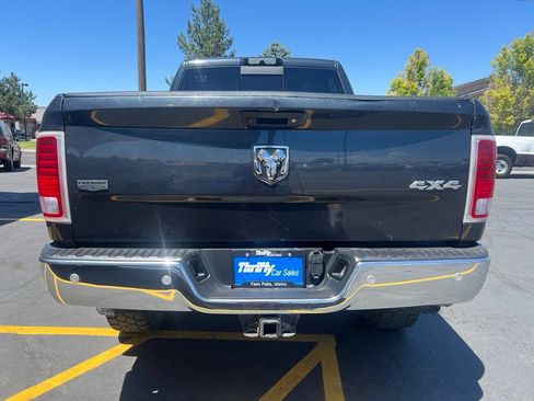 Used 2017 RAM 2500 Laramie w/ Convenience Group AWD/4WD image 4