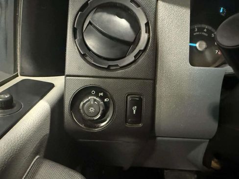 Used 2015 Ford F250 XL w/ Power Equipment Group image 33