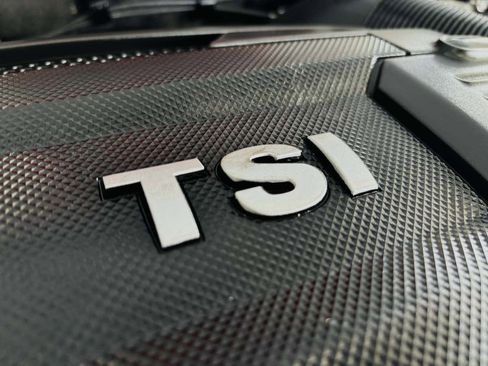 Used 2021 Volkswagen GTI Autobahn FWD image 20