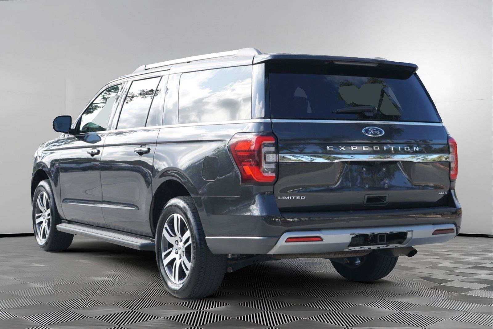 Used 2024 Ford Expedition Max Limited AWD/4WD image 6
