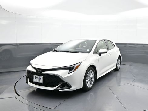 New 2025 Toyota Corolla SE image 1