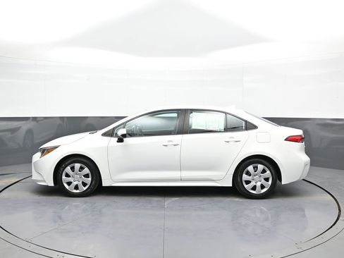 Certified 2020 Toyota Corolla LE image 9