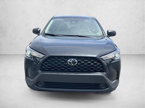 Used 2024 Toyota Corolla Cross L AWD/4WD image 2