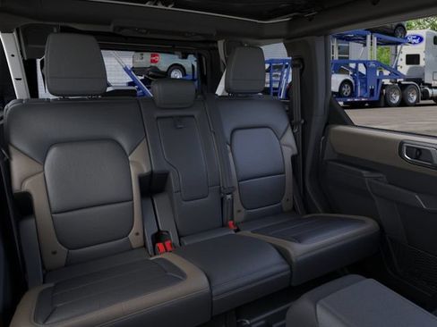 New 2026 Ford Bronco Big Bend w/ Black Diamond Package AWD/4WD image 11