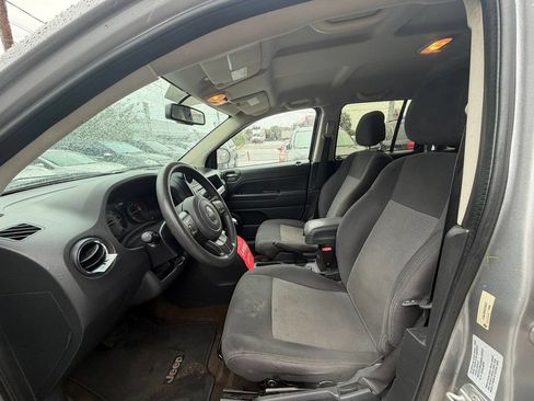 Used 2016 Jeep Compass Sport w/ Power Value Group FWD image 8