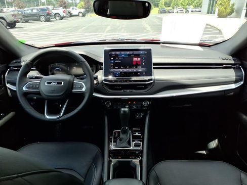 Used 2023 Jeep Compass High Altitude AWD/4WD image 13