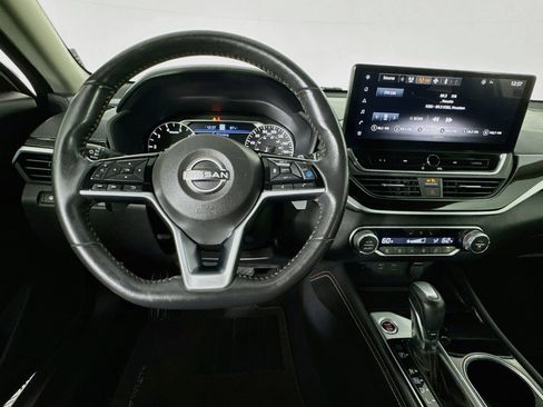 Used 2023 Nissan Altima 2.0 SR FWD image 10