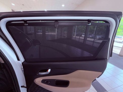 Used 2019 Hyundai Santa Fe FWD image 17