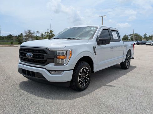 Used 2022 Ford F150 XLT w/ Equipment Group 302A High RWD image 9