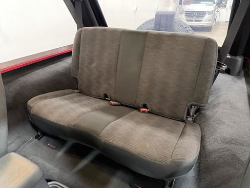 Used 2005 Jeep Wrangler Unlimited AWD/4WD image 30