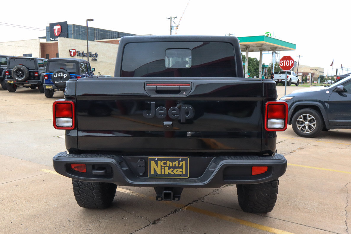 Used 2020 Jeep Gladiator Sport AWD/4WD image 13