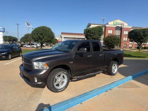 Used 2014 RAM 1500 Express AWD/4WD image 7