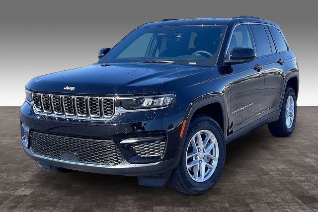 New 2026 Jeep Grand Cherokee 4WD image 1