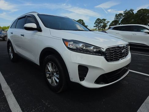 Used 2020 Kia Sorento LX w/ LX I4 Convenience Package FWD image 1