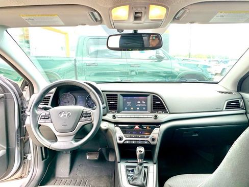 Used 2017 Hyundai Elantra Value Edition FWD image 16