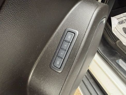 Used 2019 GMC Yukon XL SLT w/ Open Road Package RWD image 27