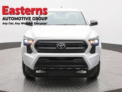 Used 2024 Toyota Tacoma SR RWD image 2