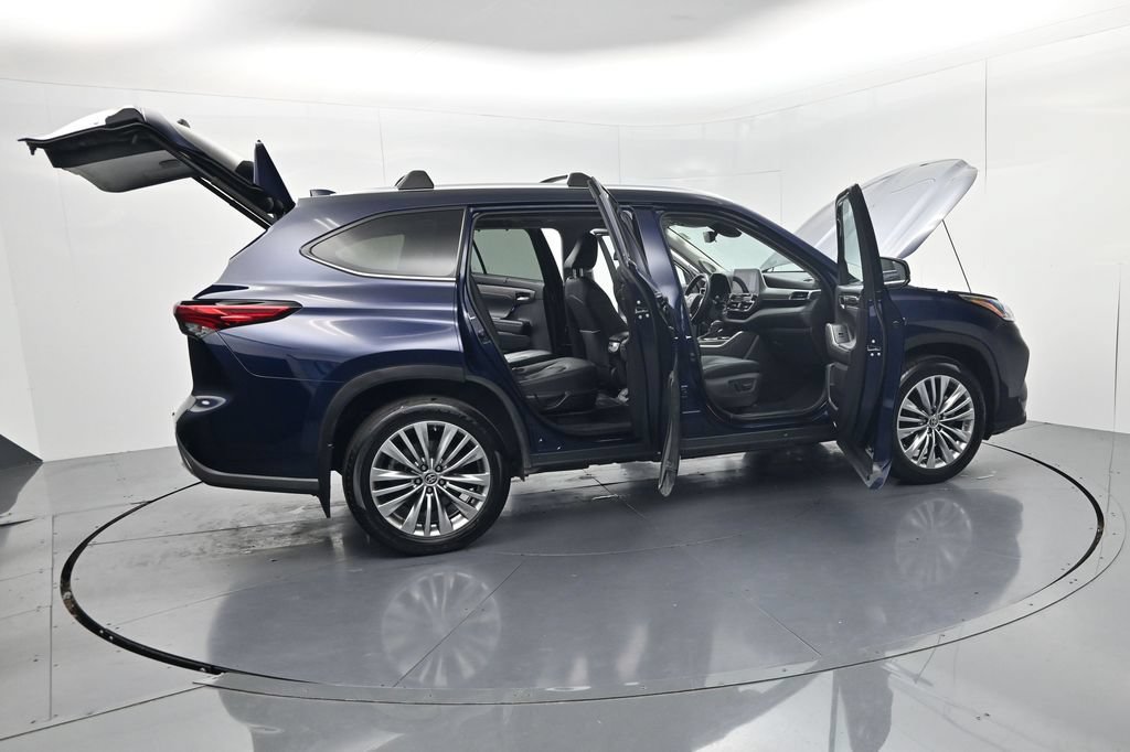Used 2021 Toyota Highlander Platinum AWD/4WD image 62