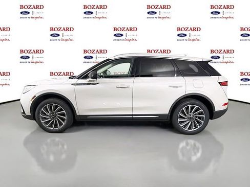 Certified 2023 Lincoln Corsair Reserve FWD image 5