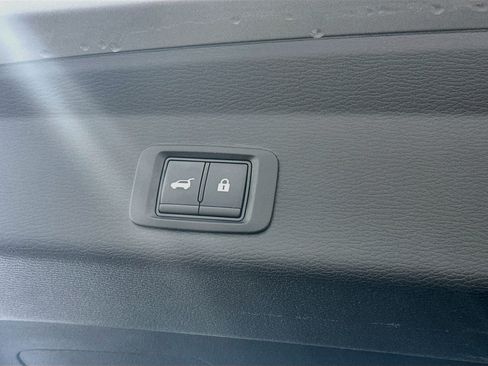 Used 2024 Mitsubishi Outlander SE AWD/4WD image 31