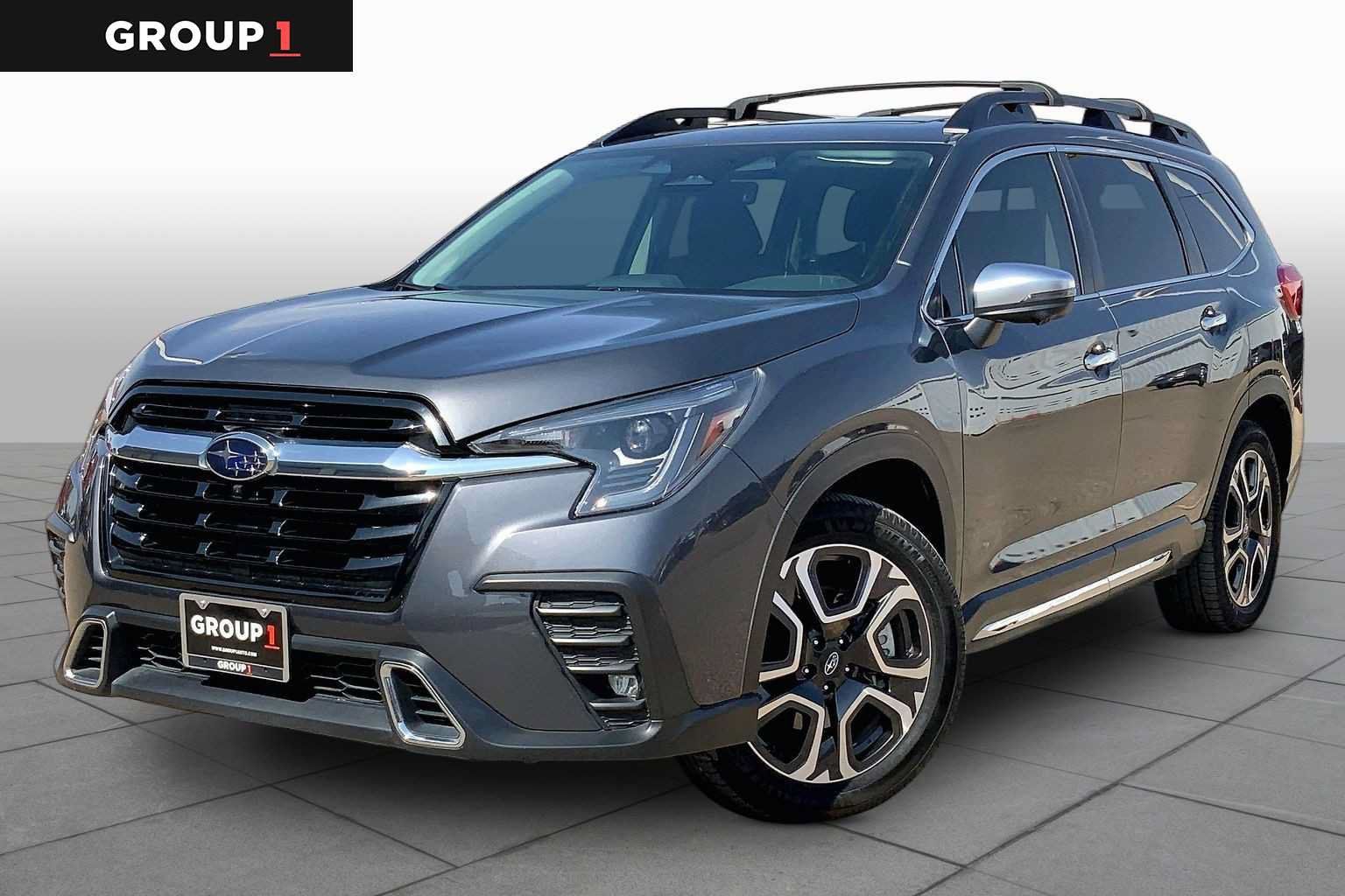 Used 2023 Subaru Ascent Touring AWD/4WD image 1