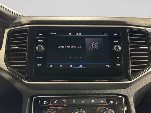 Used 2022 Volkswagen Atlas SE image 30