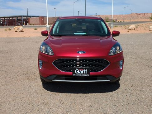 Used 2022 Ford Escape SEL w/ Technology Package FWD image 10