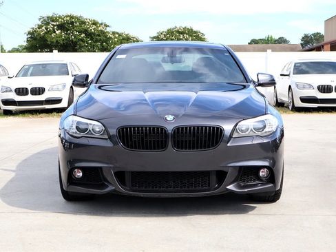 Used 2013 BMW 550i xDrive Sedan AWD/4WD image 2