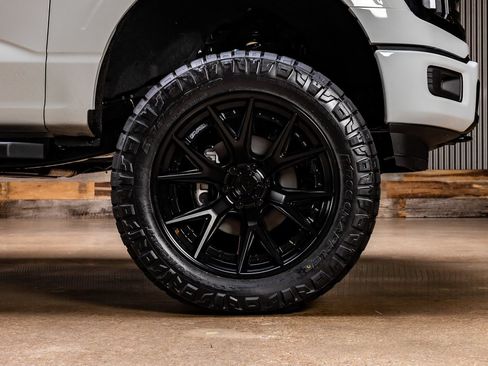 Used 2026 Ford F150 XLT w/ XLT Black Appearance Package AWD/4WD image 12