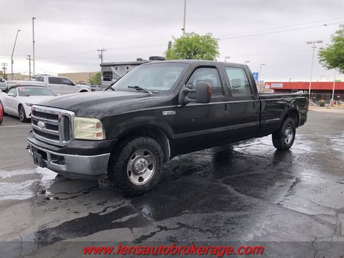 Used 2006 Ford F250 XLT image 3
