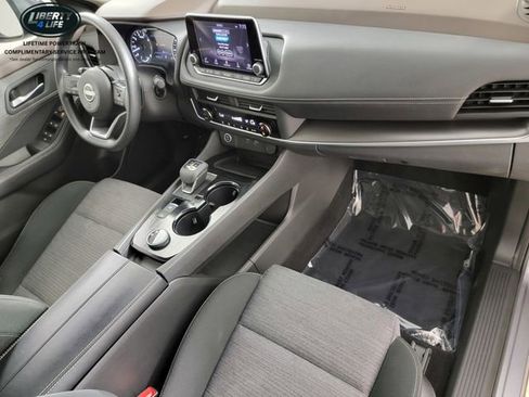 Used 2023 Nissan Rogue SV AWD/4WD image 19