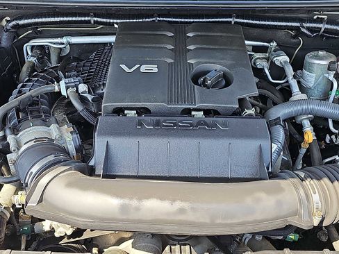 Used 2022 Nissan Frontier SV image 28