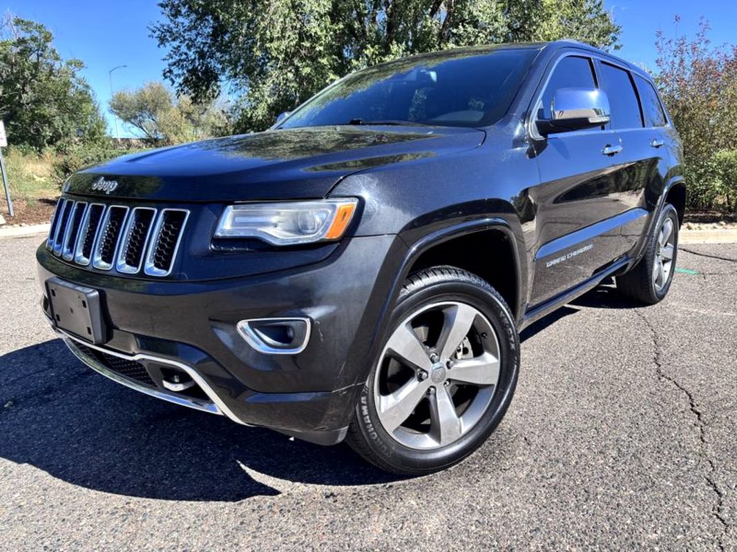 Used 2015 Jeep Grand Cherokee Overland w/ Advanced Technology Group AWD/4WD image 2