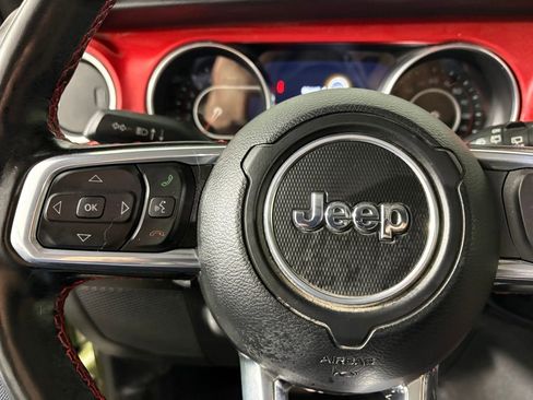 Used 2022 Jeep Wrangler Unlimited Rubicon w/ LED Lighting Group image 24