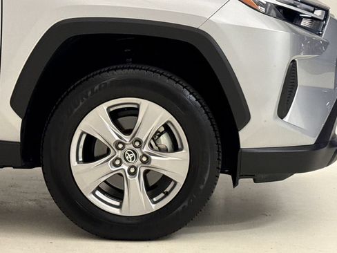 Used 2025 Toyota RAV4 XLE w/ Convenience Package FWD image 6