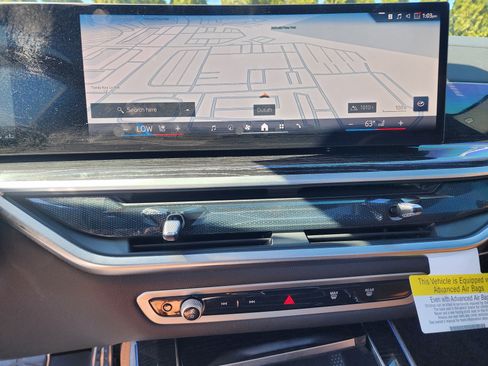 Used 2025 BMW X5 sDrive40i w/ M Sport Package image 34