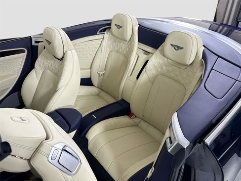 Used 2020 Bentley Continental GT V8 image 17