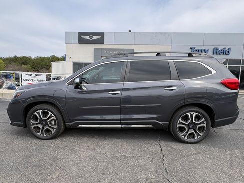 Used 2023 Subaru Ascent Touring image 4