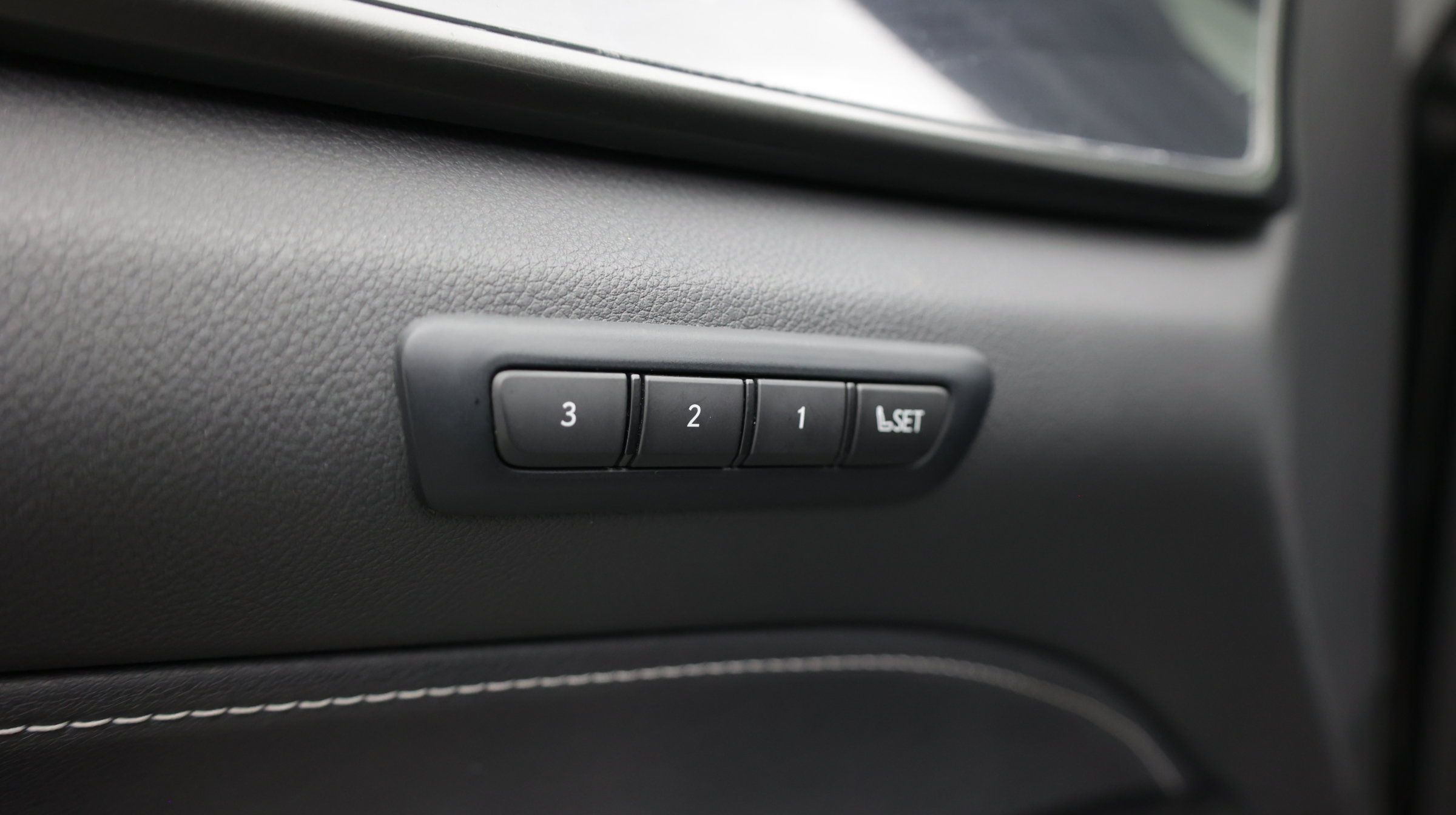 Used 2025 Lexus NX 250 FWD w/ Towing Package (2000 Lbs) image 15