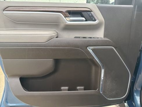 Used 2024 Chevrolet Silverado 3500 LT w/ Convenience Package image 22