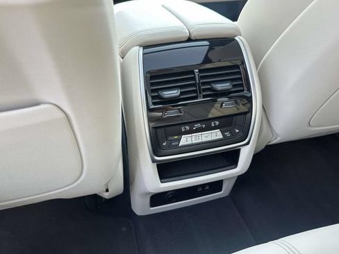 Used 2025 BMW X5 xDrive40i w/ M Sport Package AWD/4WD image 18